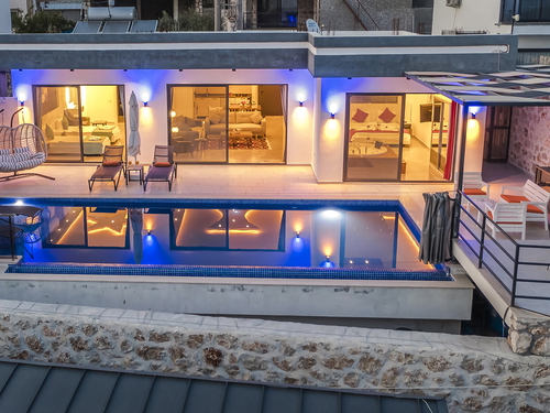  gece  -  Kasım
  | Kalkan Akbel’de Deniz Manzaralı, Jakuzili ve Saunalı Balayı Villası | 4 Kişilik Özel Tatil